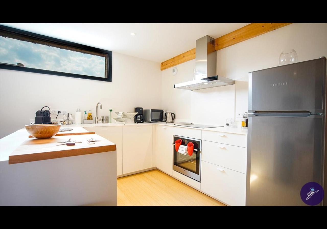 Apartment Cap Away I
